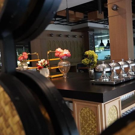 Opi Indah Hotel Palembang Luaran gambar