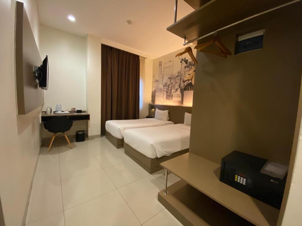 Opi Indah Hotel Palembang Luaran gambar