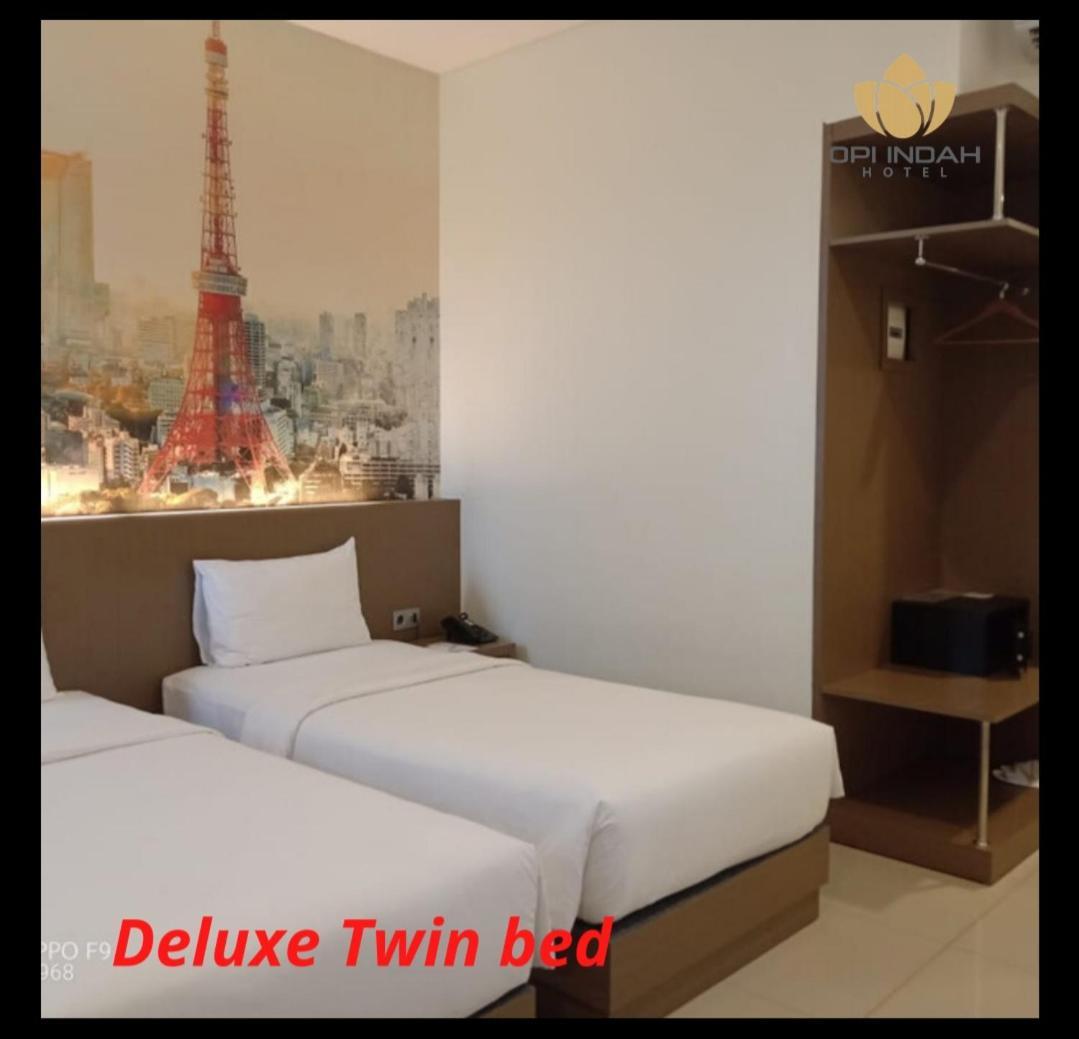 Opi Indah Hotel Palembang Luaran gambar