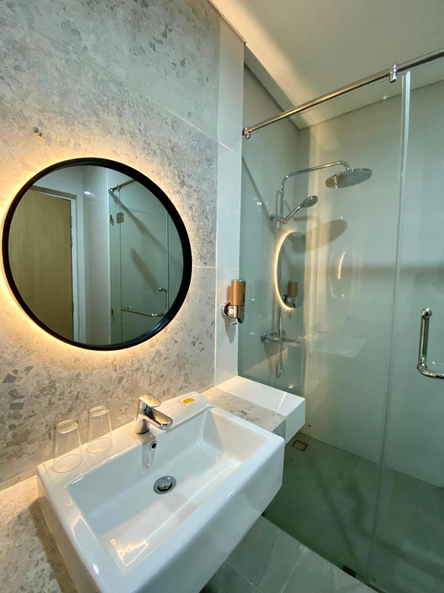 Opi Indah Hotel Palembang Luaran gambar