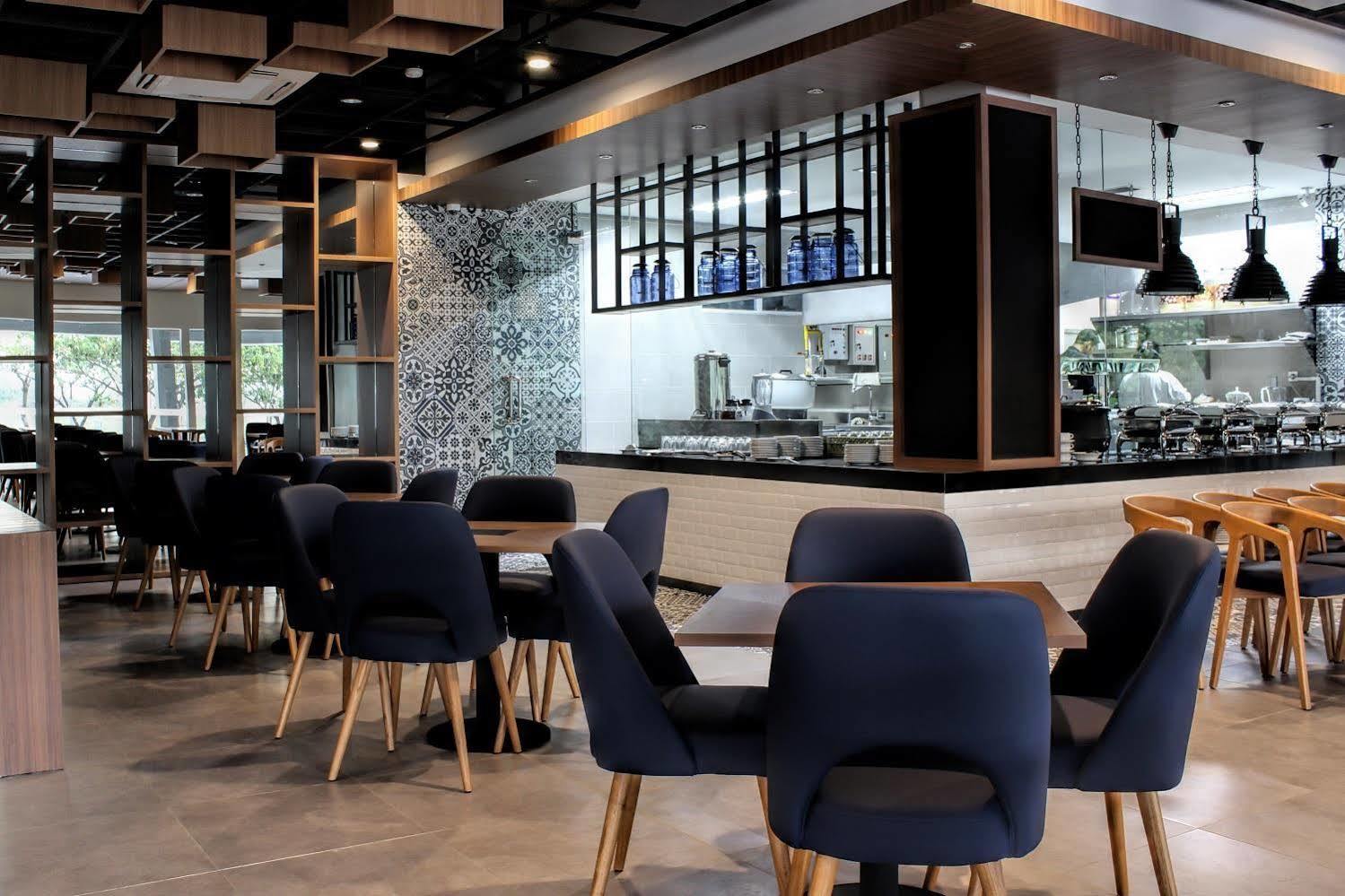 Opi Indah Hotel Palembang Luaran gambar