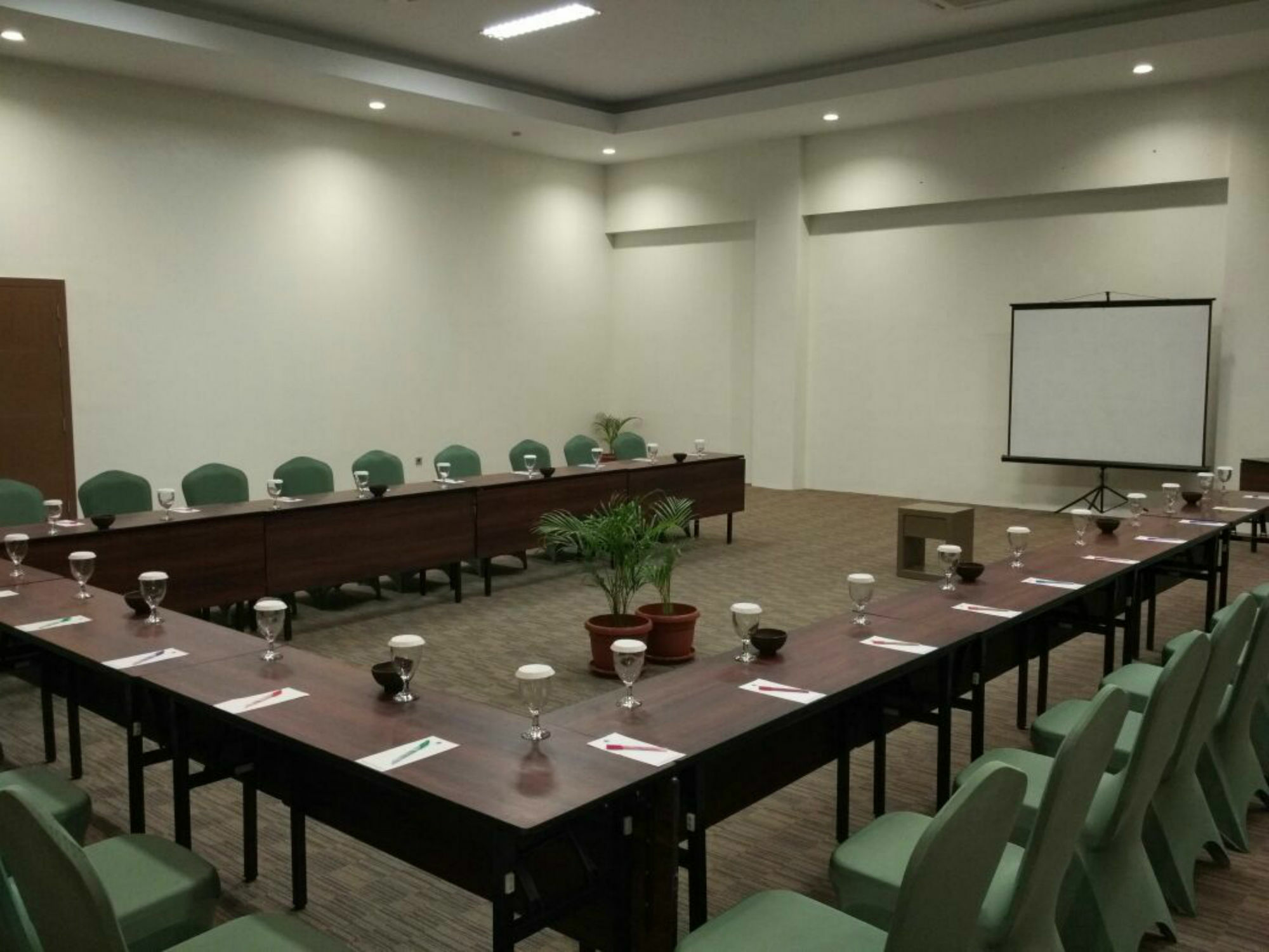 Opi Indah Hotel Palembang Luaran gambar